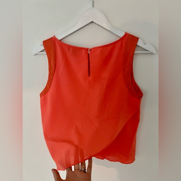 BEBE coral TOP - Picture 1 of 5